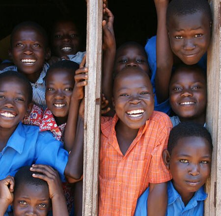 OUT2000 - Uganda - Voluntariado internacional +18