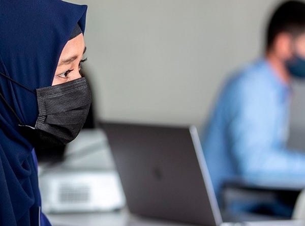 Power Coders Inserción laboral de personas refugiadas, migrantes en sector tecnológico